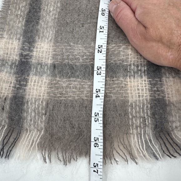 Vintage Foxford 9x57 Ireland Mohair Wool Plaid Scarf | Cream and Gray - Picture 5 of 7